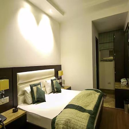 Hotel Chanchal Continental - 02 Mins From New Delhi Railway Station Nova Deli Exterior foto