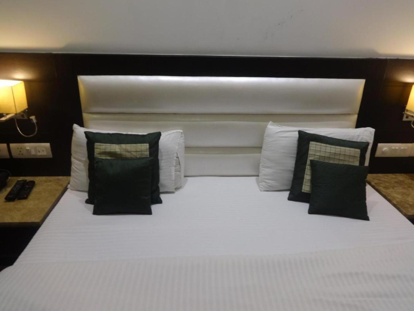 Hotel Chanchal Continental - 02 Mins From New Delhi Railway Station Nova Deli Exterior foto