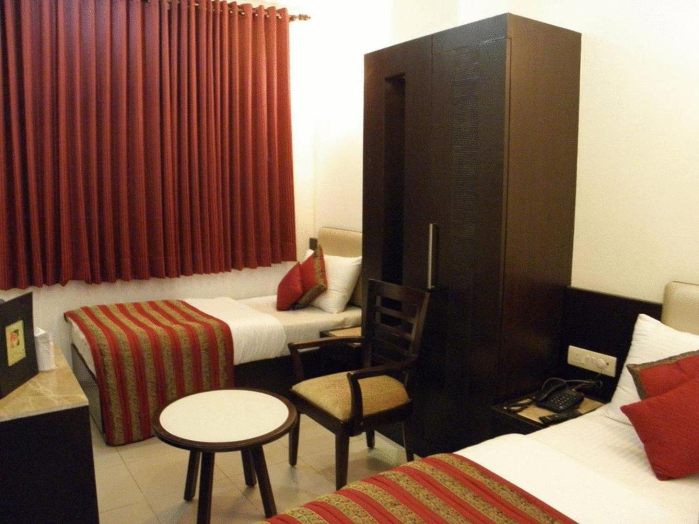Hotel Chanchal Continental - 02 Mins From New Delhi Railway Station Nova Deli Exterior foto