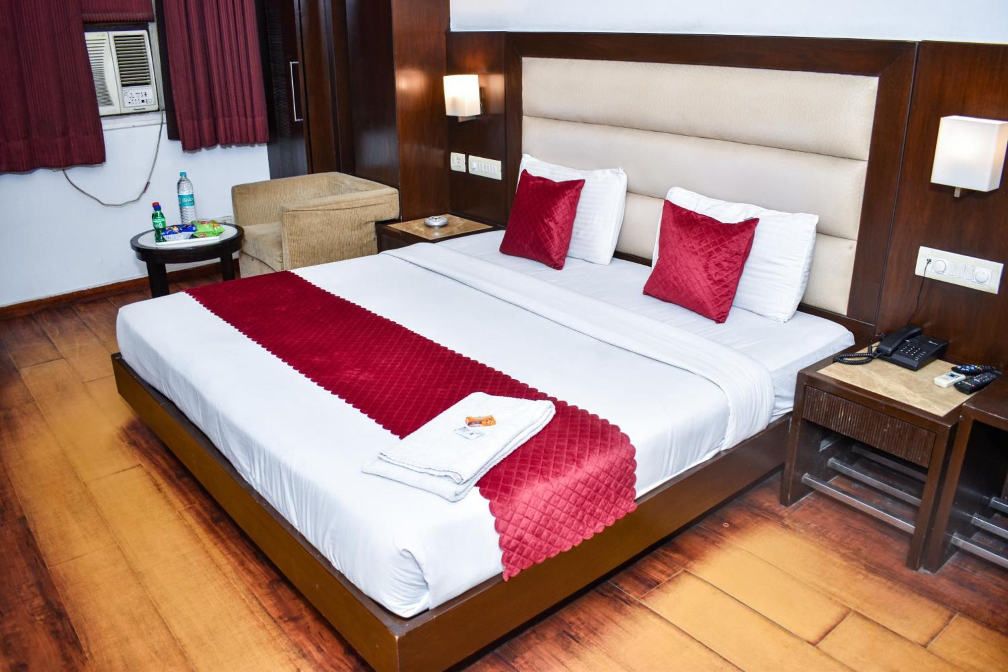Hotel Chanchal Continental - 02 Mins From New Delhi Railway Station Nova Deli Exterior foto