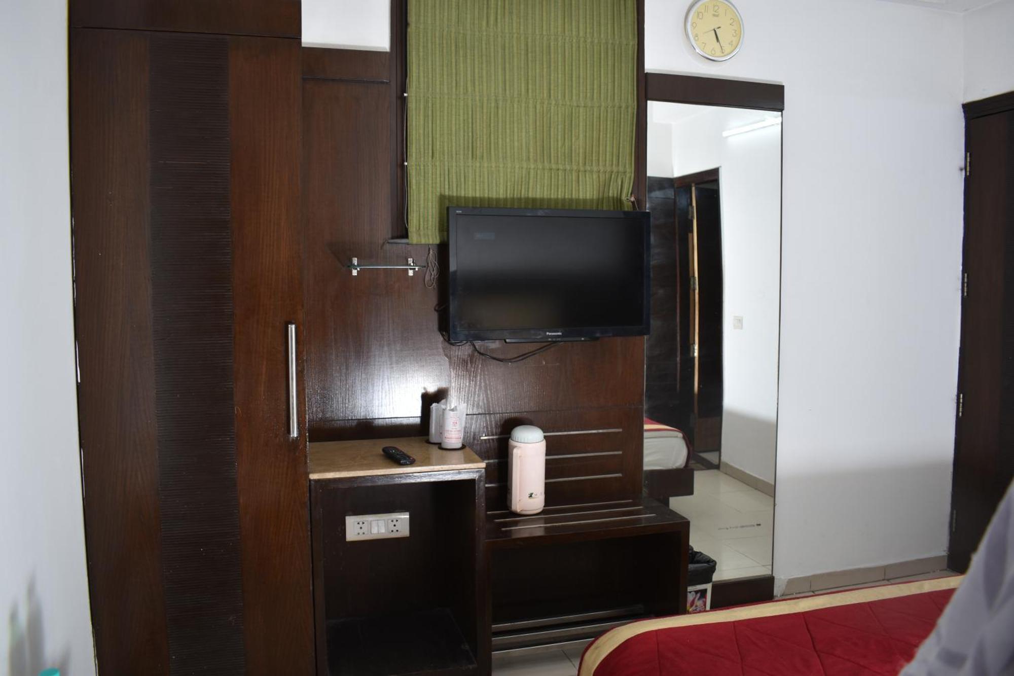 Hotel Chanchal Continental - 02 Mins From New Delhi Railway Station Nova Deli Exterior foto