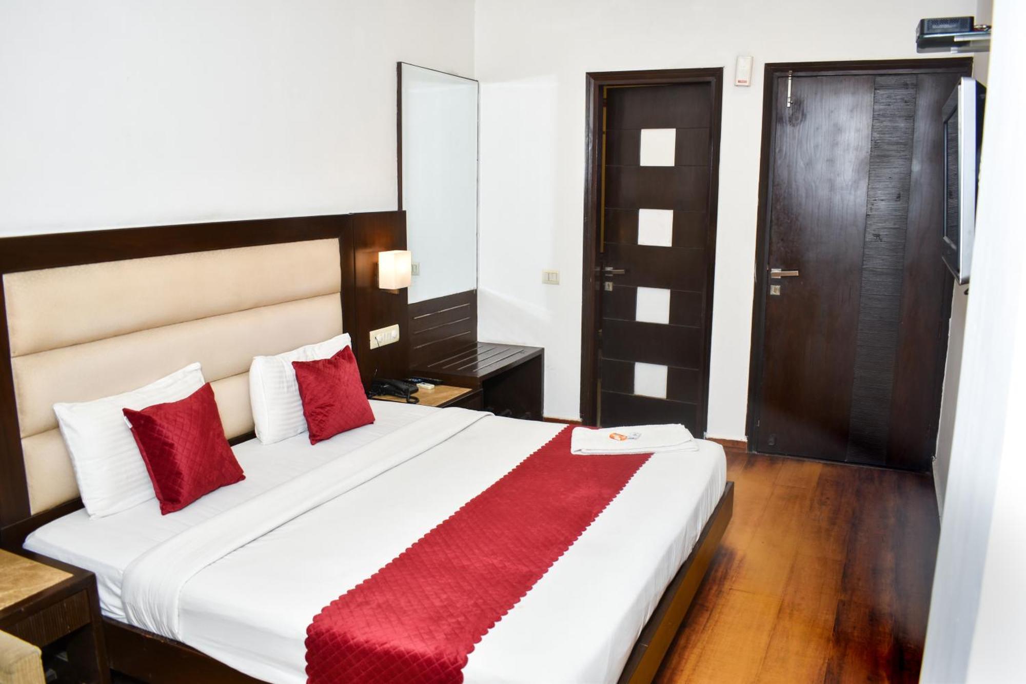 Hotel Chanchal Continental - 02 Mins From New Delhi Railway Station Nova Deli Exterior foto