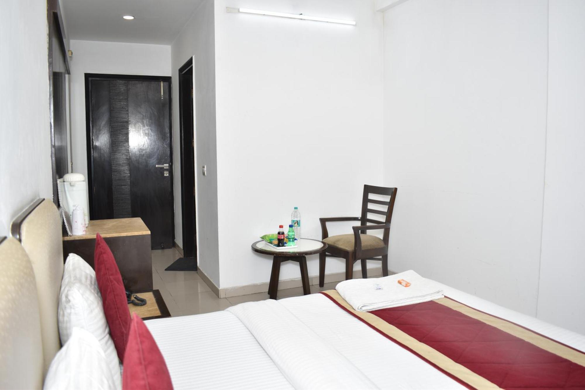 Hotel Chanchal Continental - 02 Mins From New Delhi Railway Station Nova Deli Exterior foto