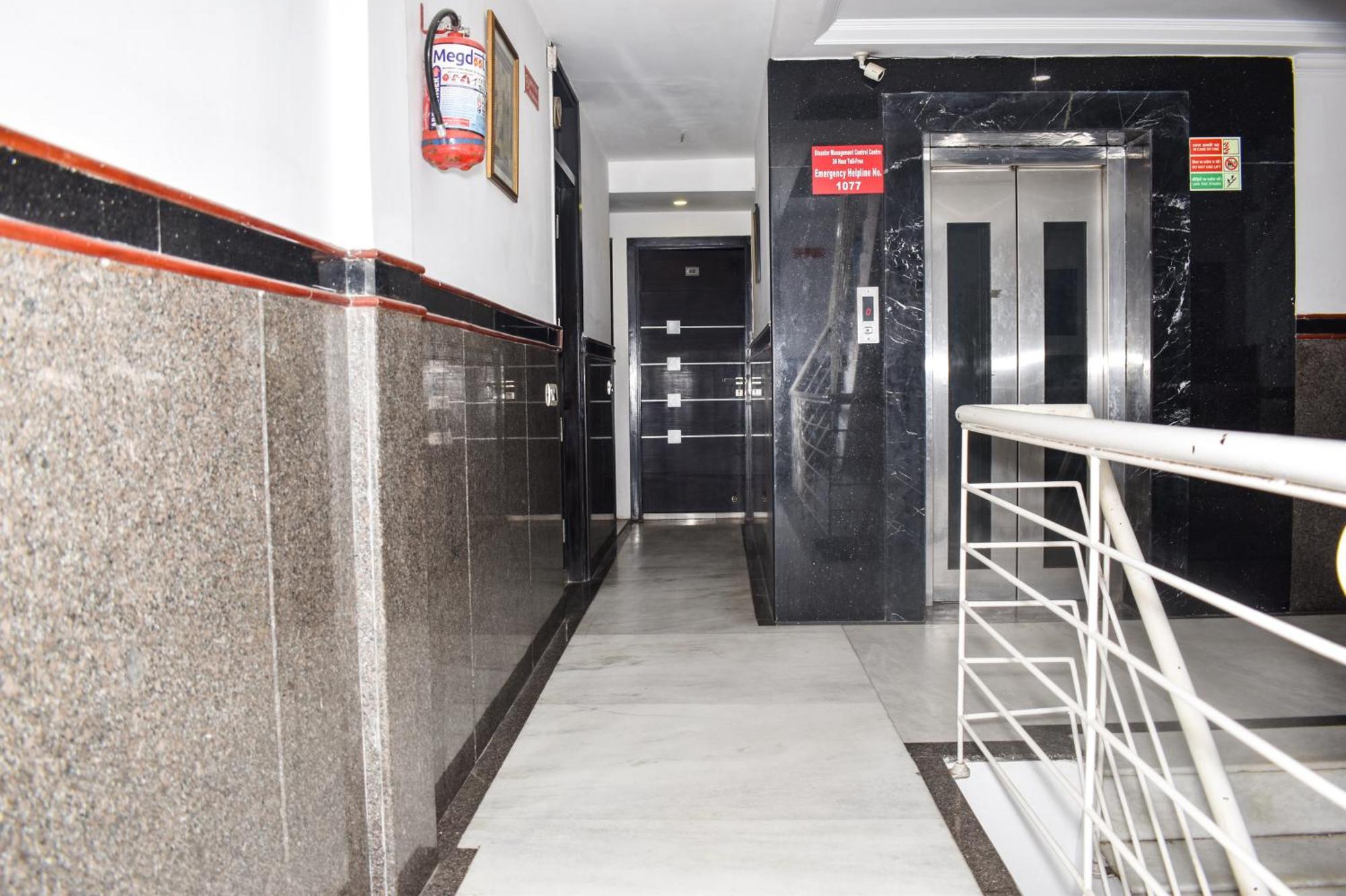 Hotel Chanchal Continental - 02 Mins From New Delhi Railway Station Nova Deli Exterior foto
