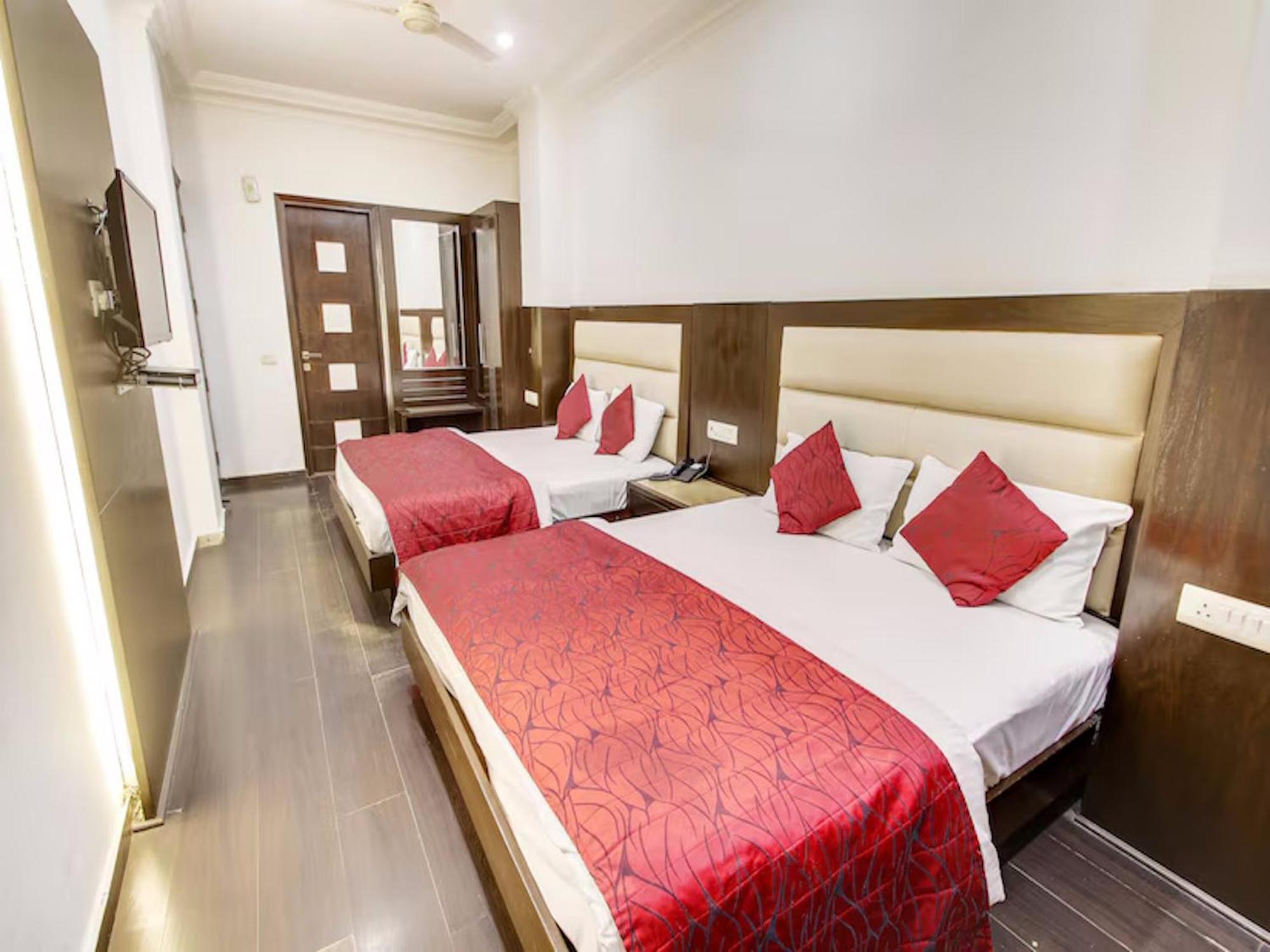 Hotel Chanchal Continental - 02 Mins From New Delhi Railway Station Nova Deli Exterior foto