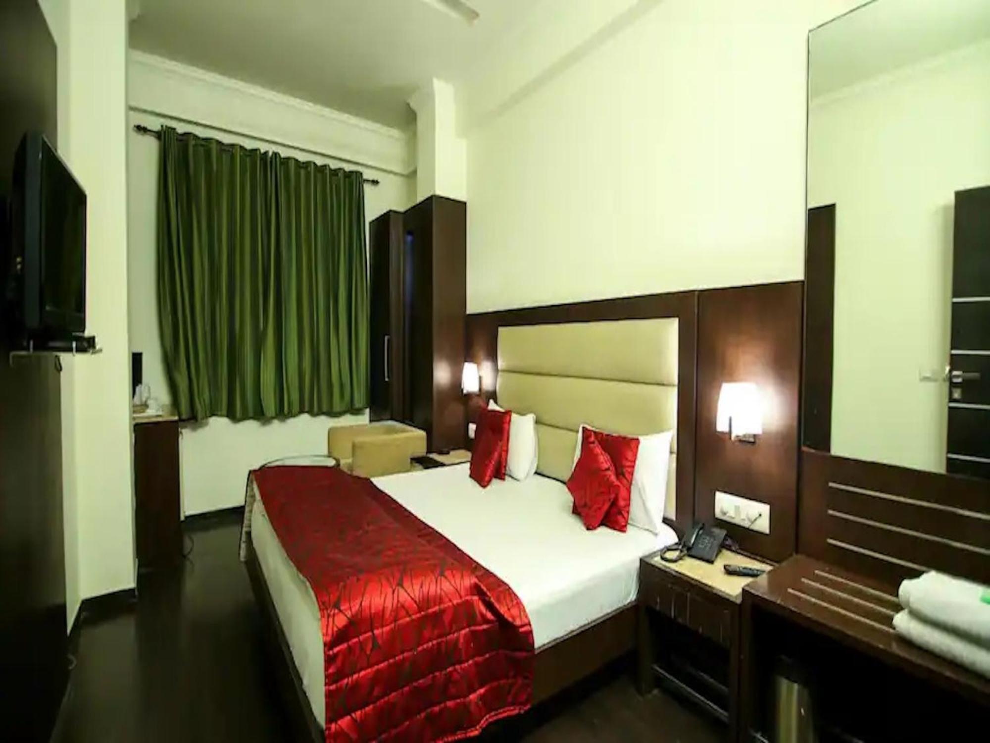 Hotel Chanchal Continental - 02 Mins From New Delhi Railway Station Nova Deli Exterior foto